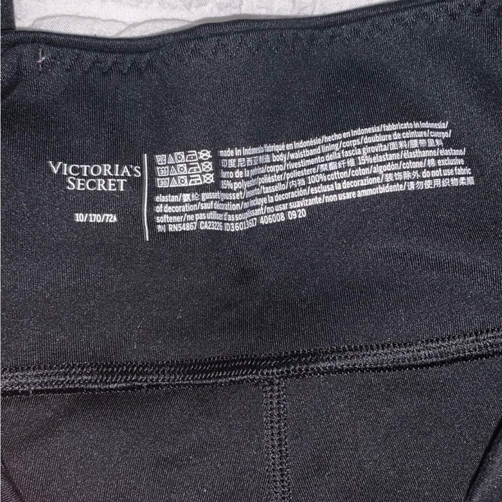PINK athletic leggings with pockets
